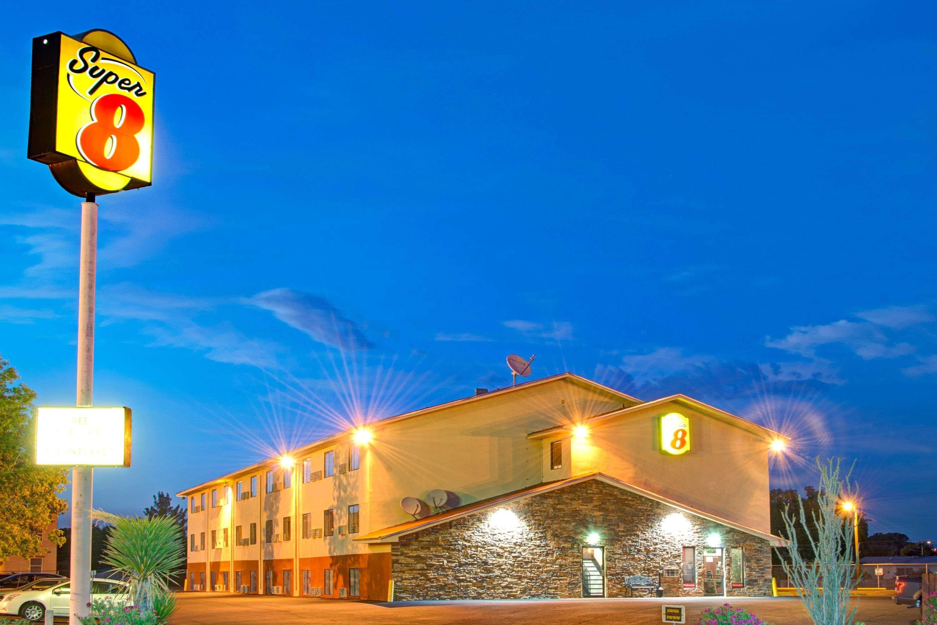 Super 8 By Wyndham Las Cruces University Area Exterior foto